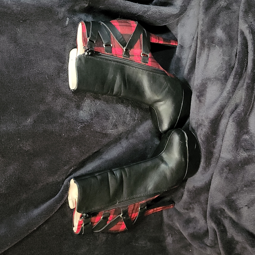 Dollhouse Platform booties!